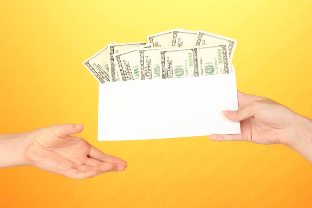 Why Apartment Community Directors Deserve TOP Pay!