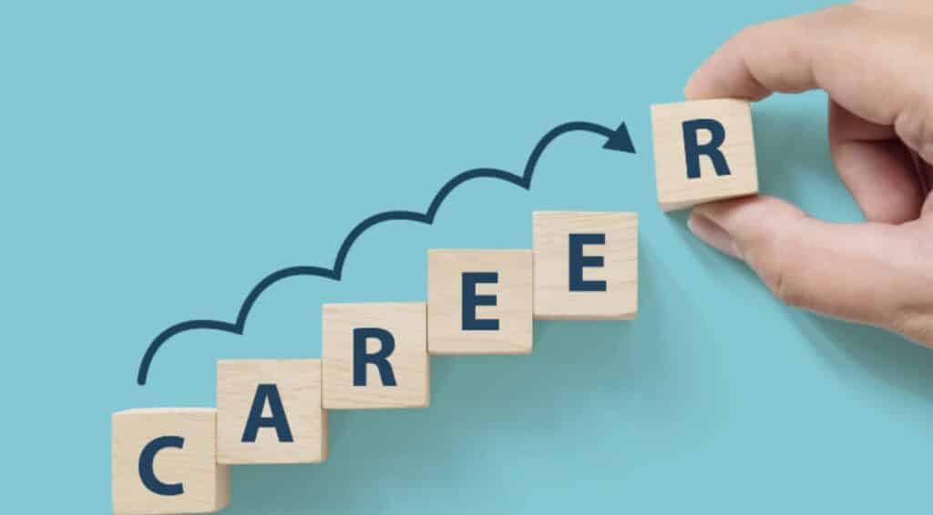 Top 3 Strategies for Job Advancement in 2016