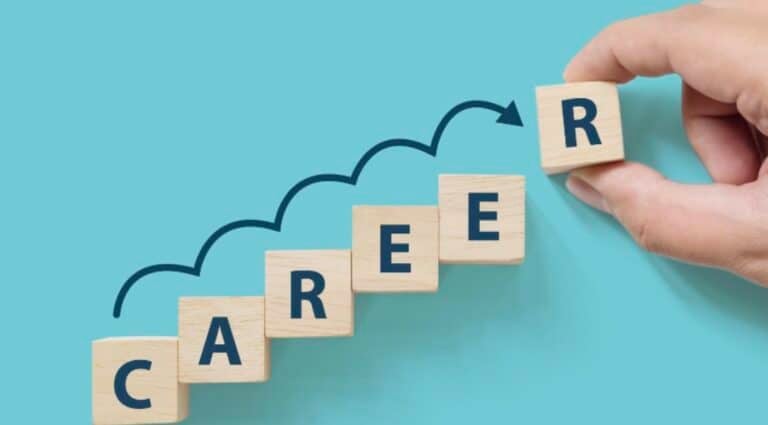 Top 3 Strategies for Job Advancement in 2016