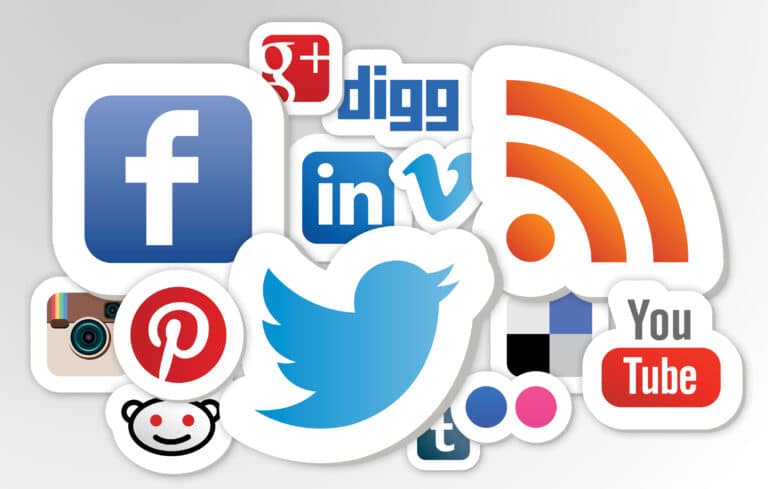 How To Use Social Media to Build Your Resume